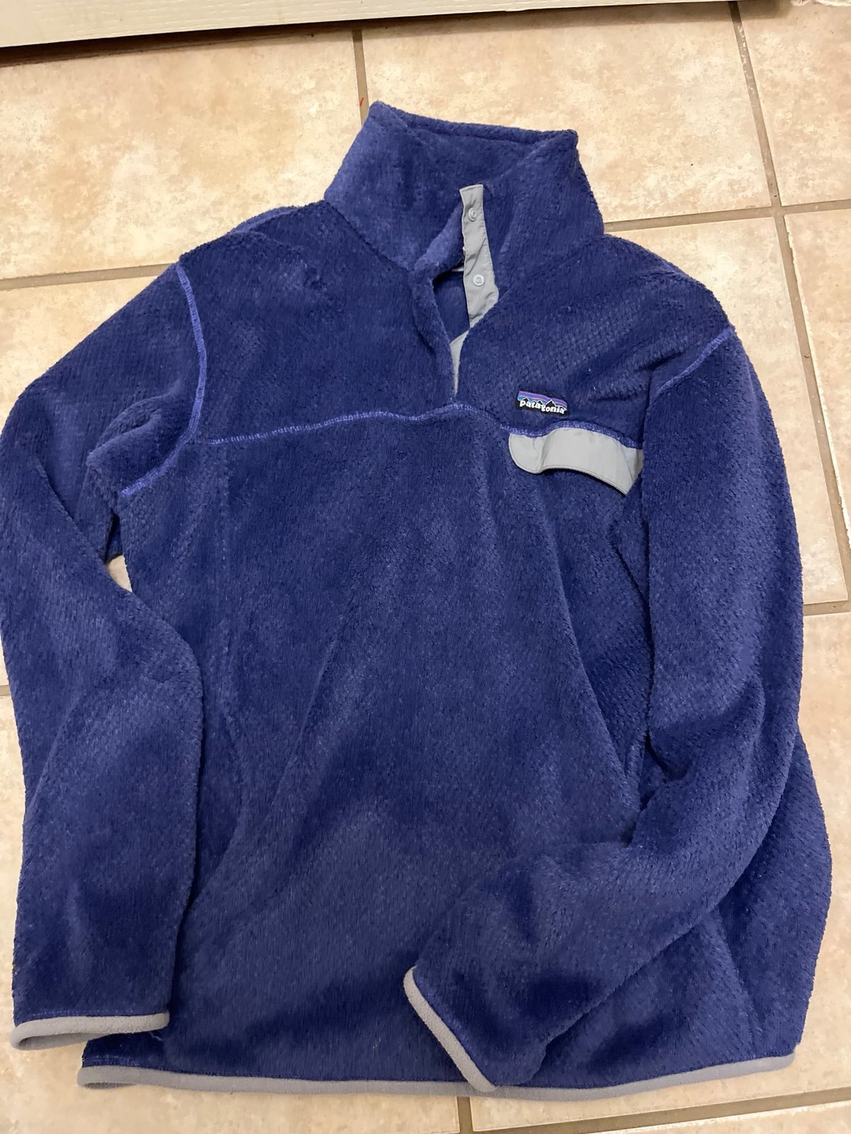 Womens purple pullover Patagonia sweater