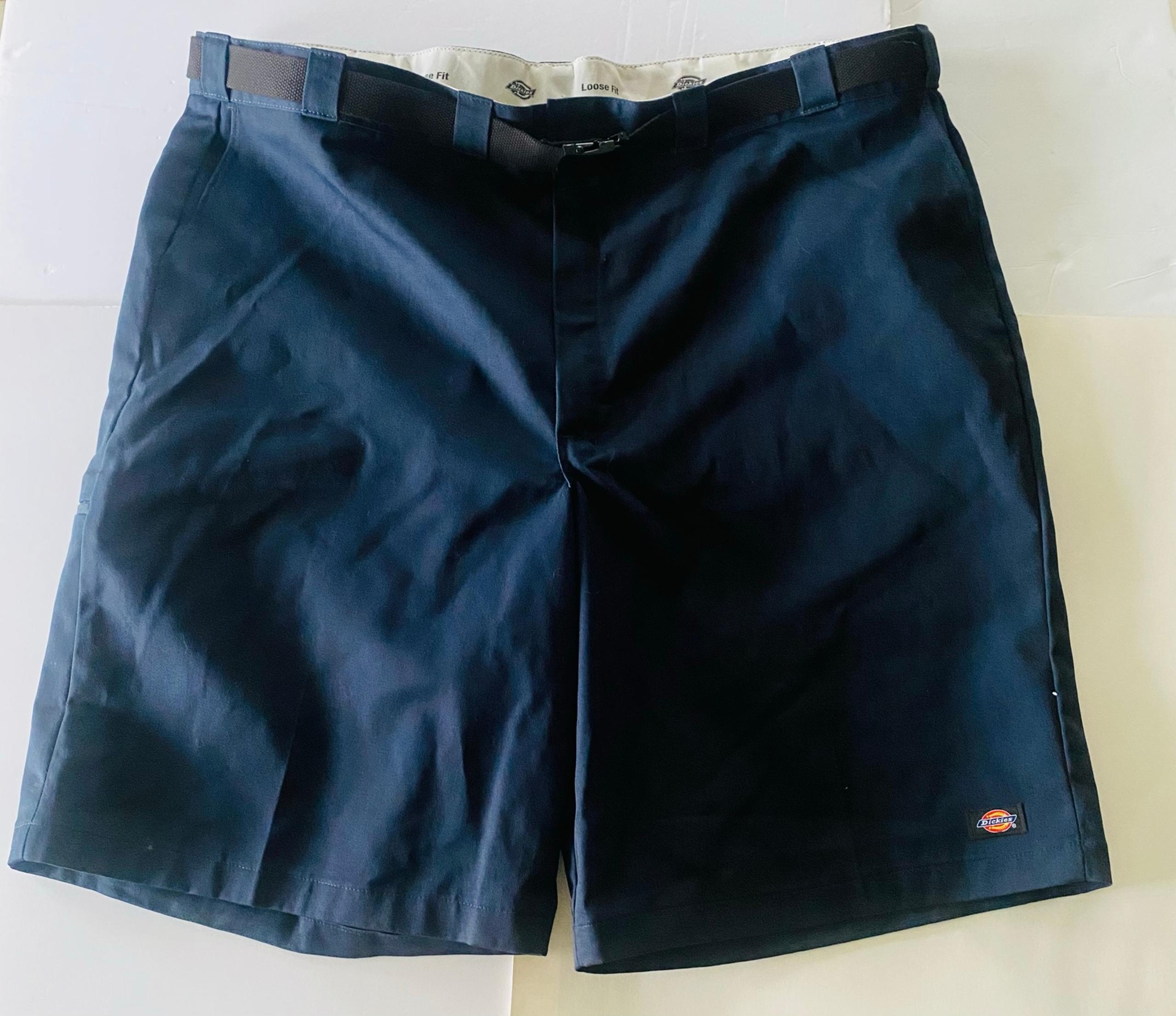 Dickies Loose Fit Cargo Shorts Men's Blue 48 Inch Waist W/ Free Belt