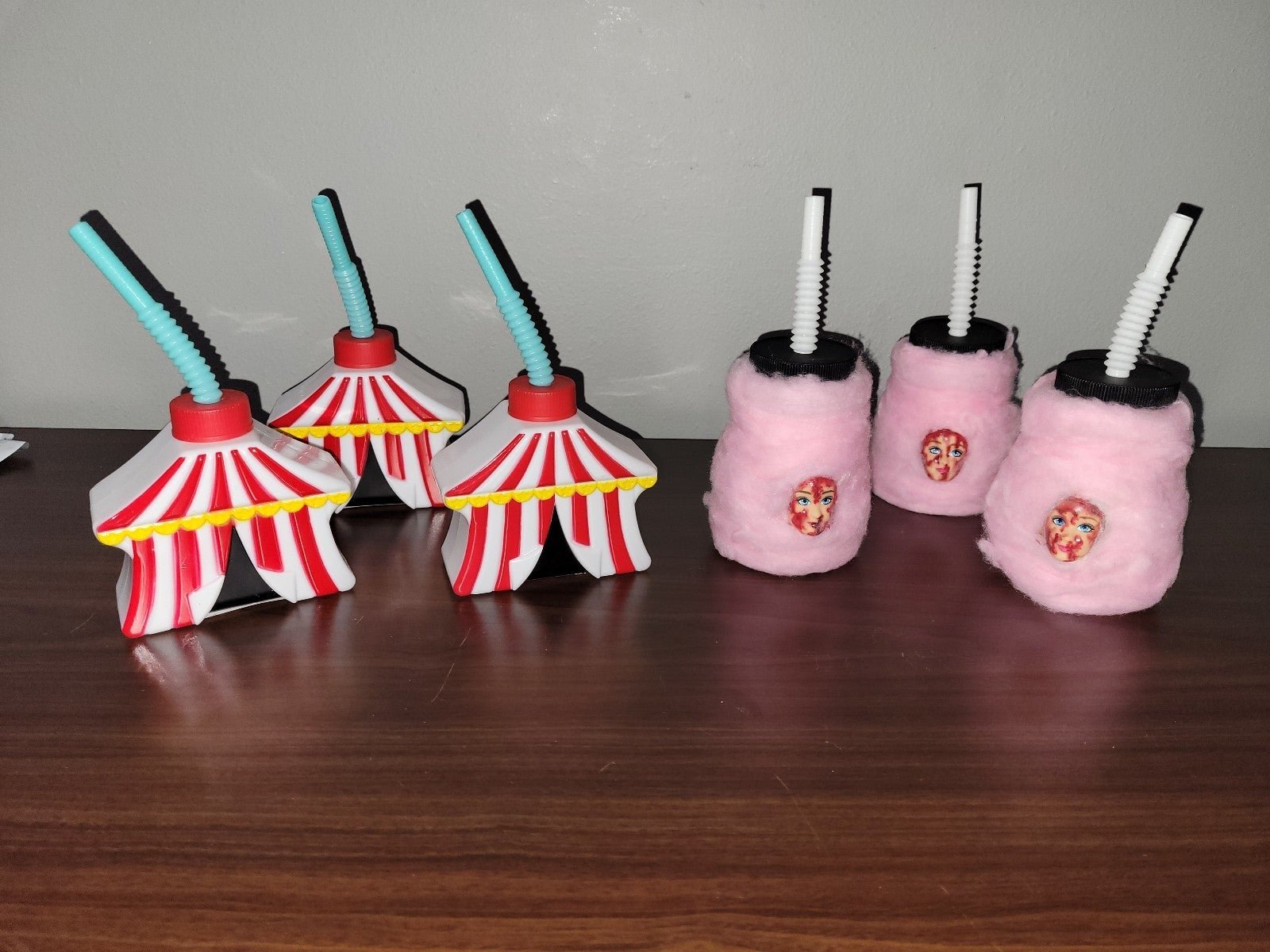 Killer Klowns From Outerspace party cups - Killer klown