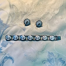 Vintage 1940’s Niello Siam Silver Rare White Bracelet and Earrings