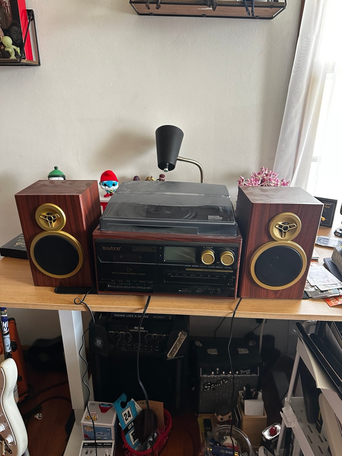 Boytone BT-28SPM Record Player WITH SPEAKERS (Lightly Used)