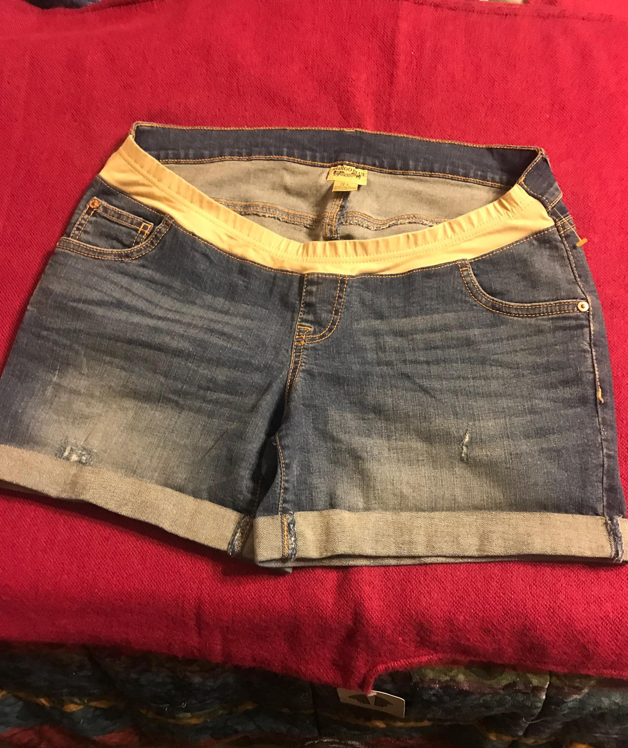 Indigo blue maternity short size S wash