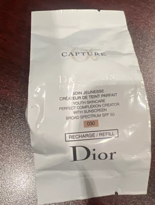 DIOR CAPTURE TOTALE DREAM SKIN PERFECT CUSHION 030 - 0.5 OZ REFILL - NEW SEALED