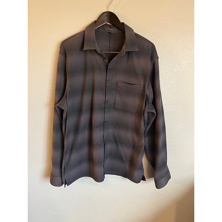 Lululemon Flannel Style Button Up Shirt - Size L