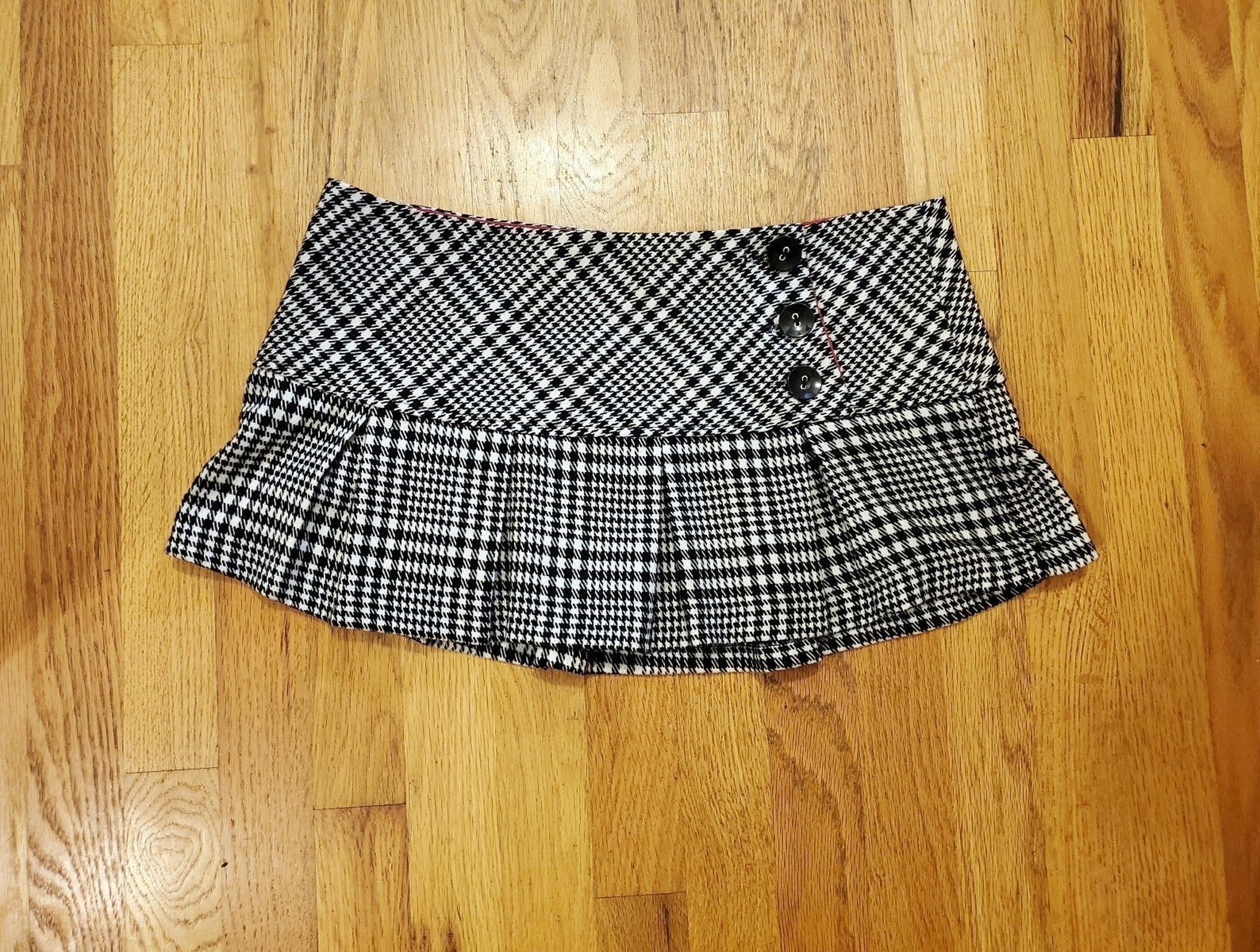 Vintage Y2K/2000's Wet Seal Plaid Mini Skirt M