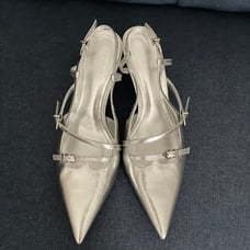 SCHUTZ silver kitten heels 7.5 like new