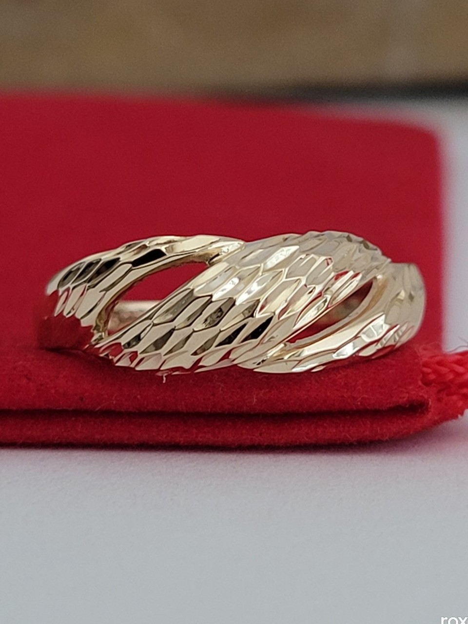 ❤️ 14k Size 7 Amazing Solid Yellow Gold Diamond-Cut Dome Ring!