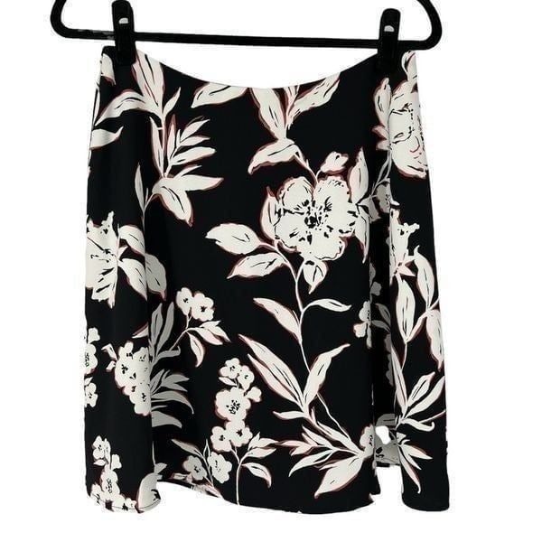 WHBM Black White Floral Print Lined Skirt