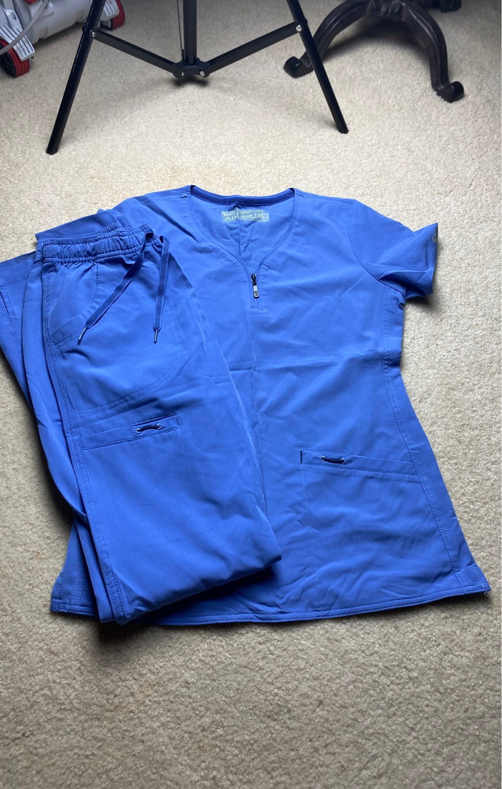 Med Couture scrubs XS