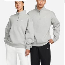 Nike Solo Swoosh Men’s 1/4th Zip top sweatshirt Small NWT