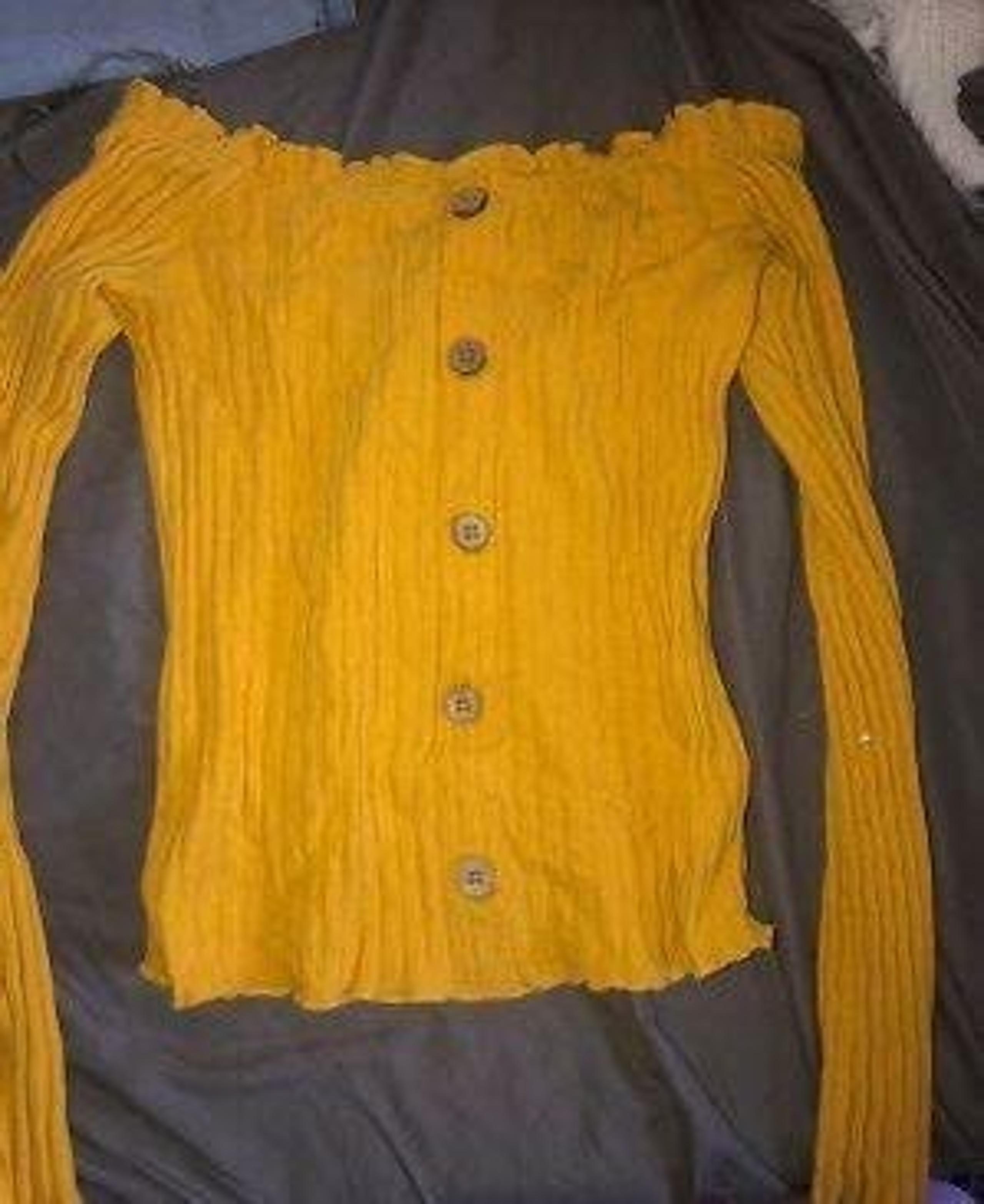 Rue 21 knit off the shoulder top