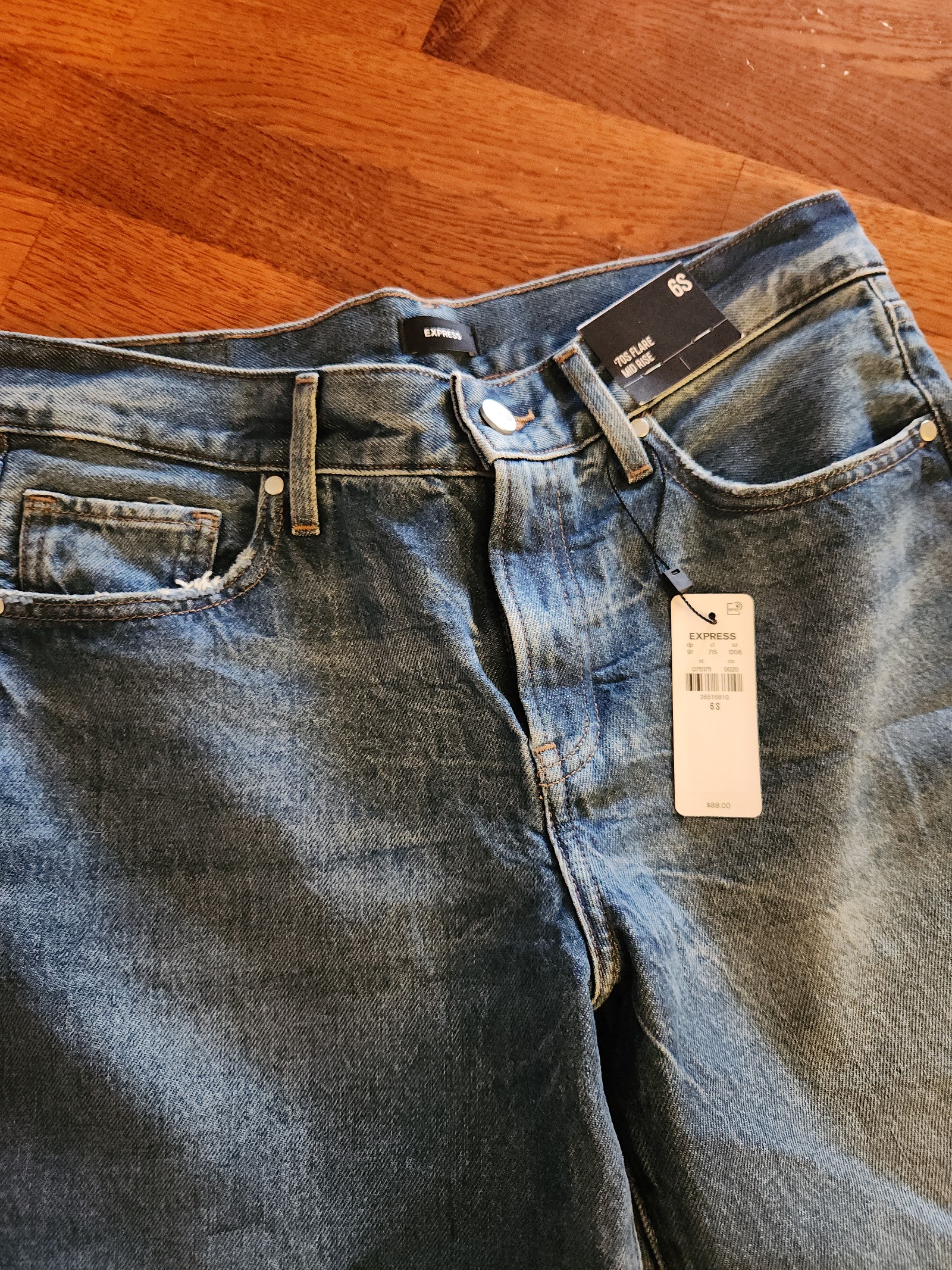 Women's Express jeans