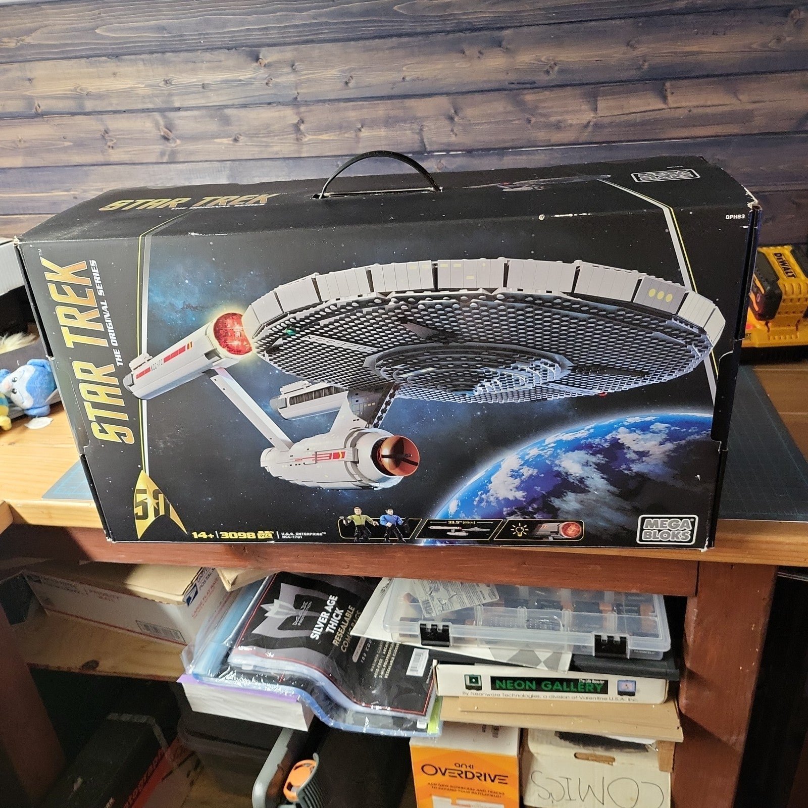 Sealed Mega bloks 3098 piece Original Star Trek Enterprise