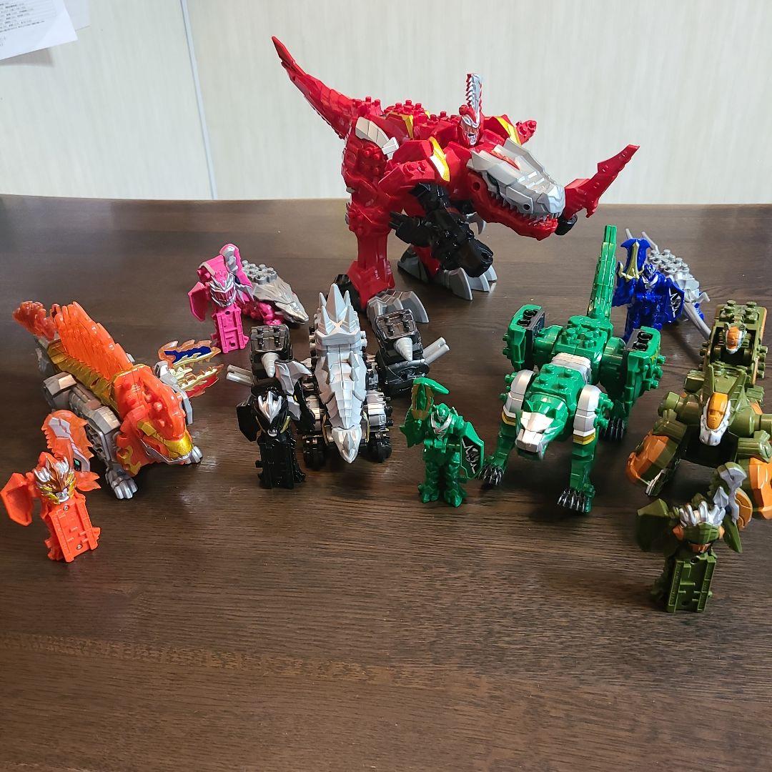 Knight Dragon Series, Transformable Dinosaur Robot Set of 7 Figures