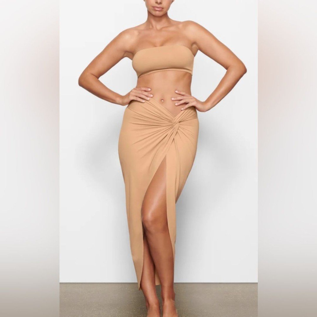 SKIMS Swim Sarong Maxi Skirt Cover Up in Ochre Pull On Style Stretchy Size 4X