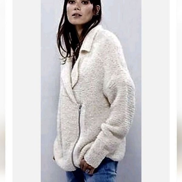 Free People Oversized Fluffy Tan Coat Wool Blend Size Medium