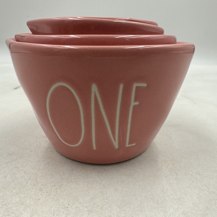 RAE DUNN Coral PINK CERAMIC MEASURING CUPS VALENTINES DAY NEW 4 PC