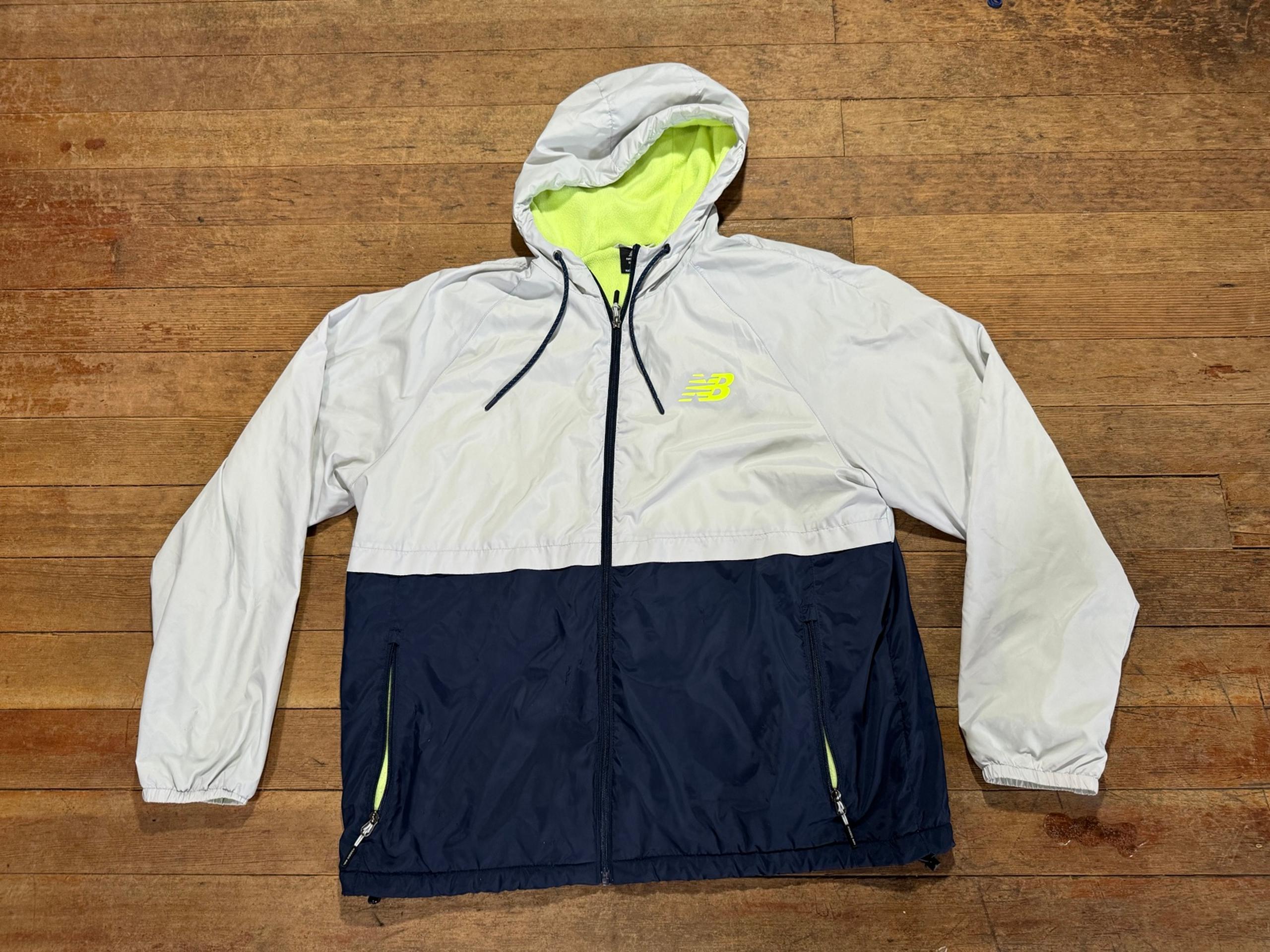 New Balance Jogger Jacket Fitness Waterproof Size XL Grey Green