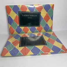 New Laura Ashley Diamond- Poppy Geometric 2 Standard Pillow Shams