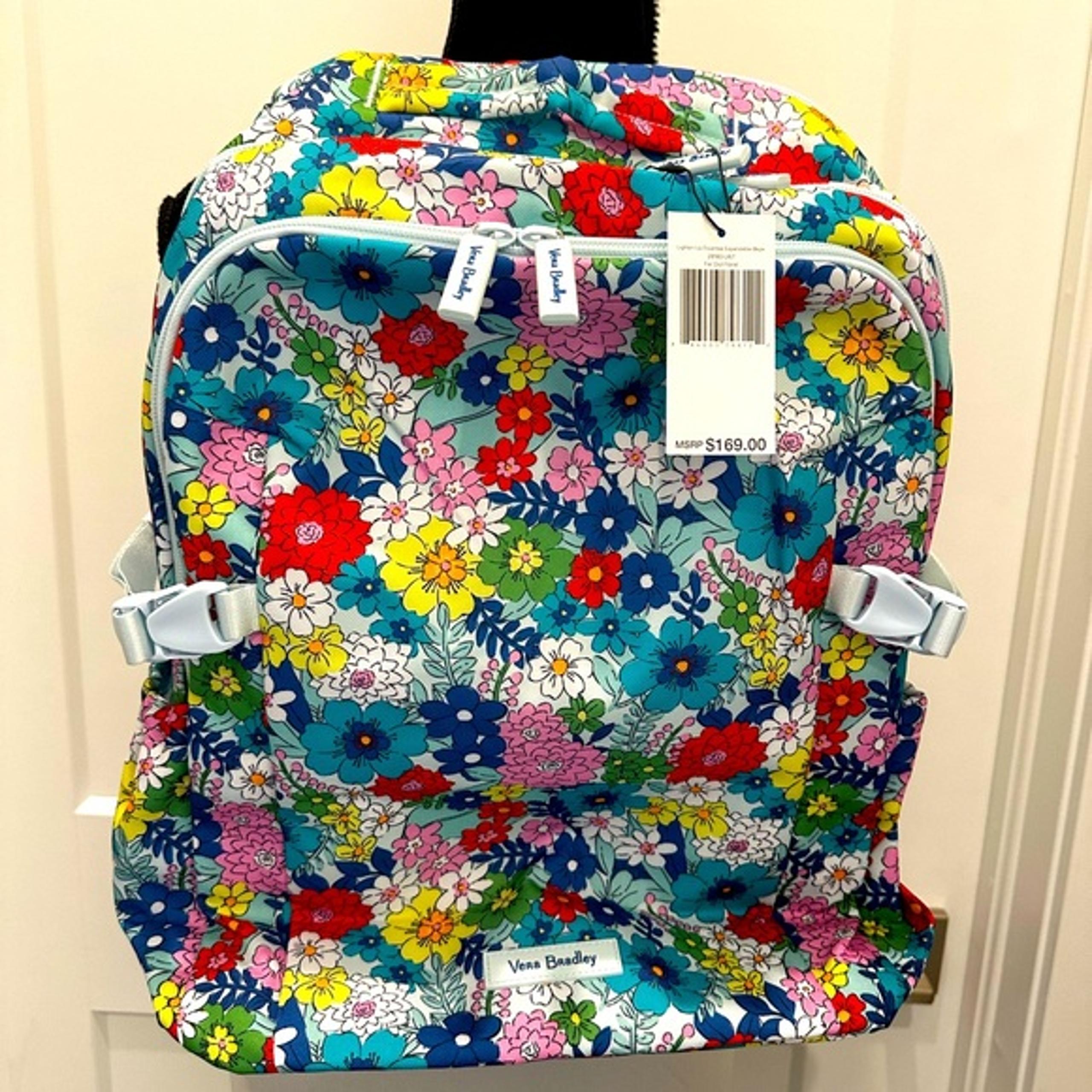 Vera Bradley Lighten Up Essential Expandable Backpack NWT