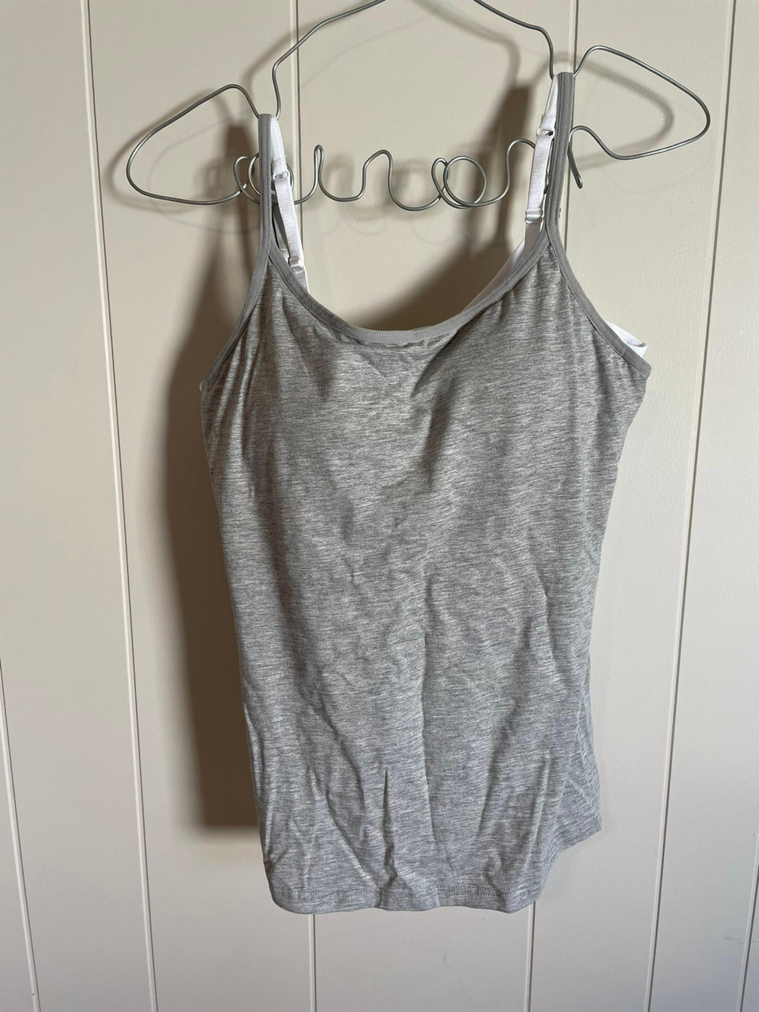 2 pack womens tanks with built in bra size M