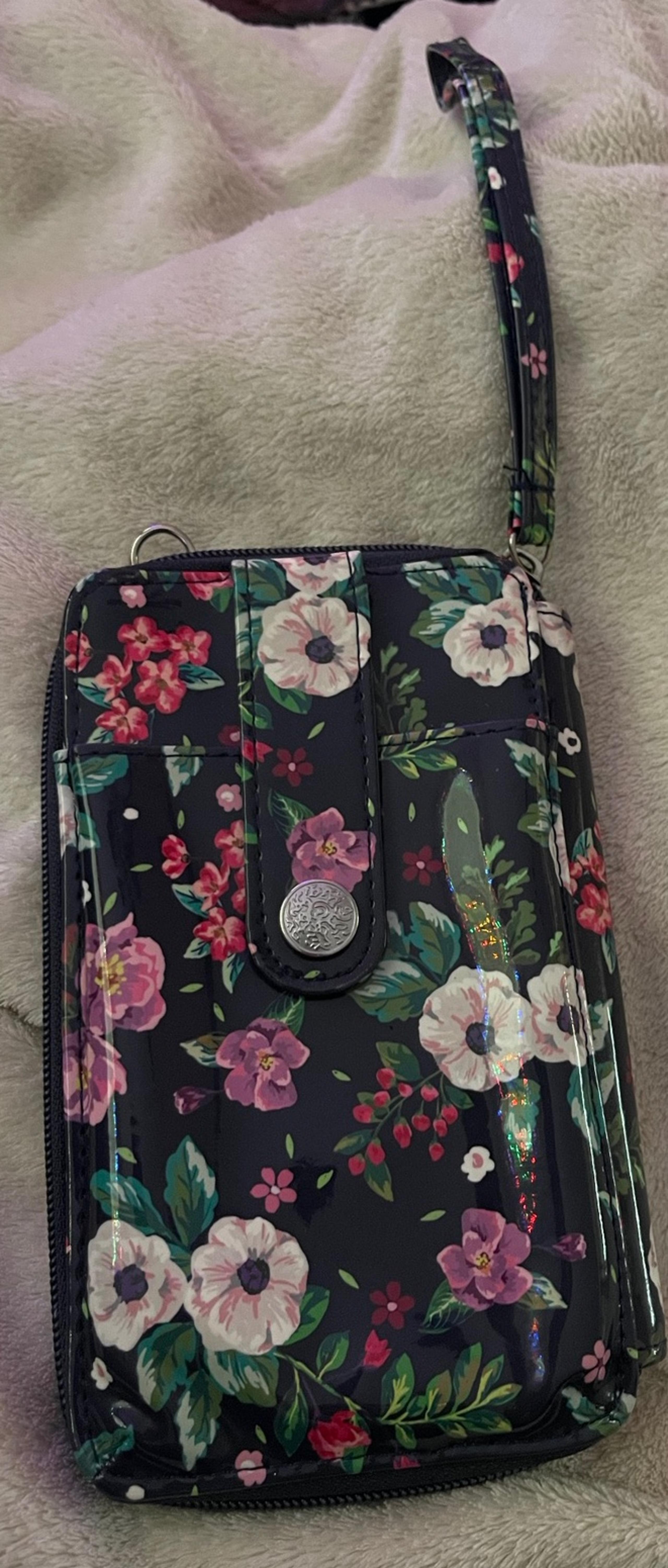 Jessica McClintock All in One Travel Wallet, Purse, RIFD Protection, NWOT