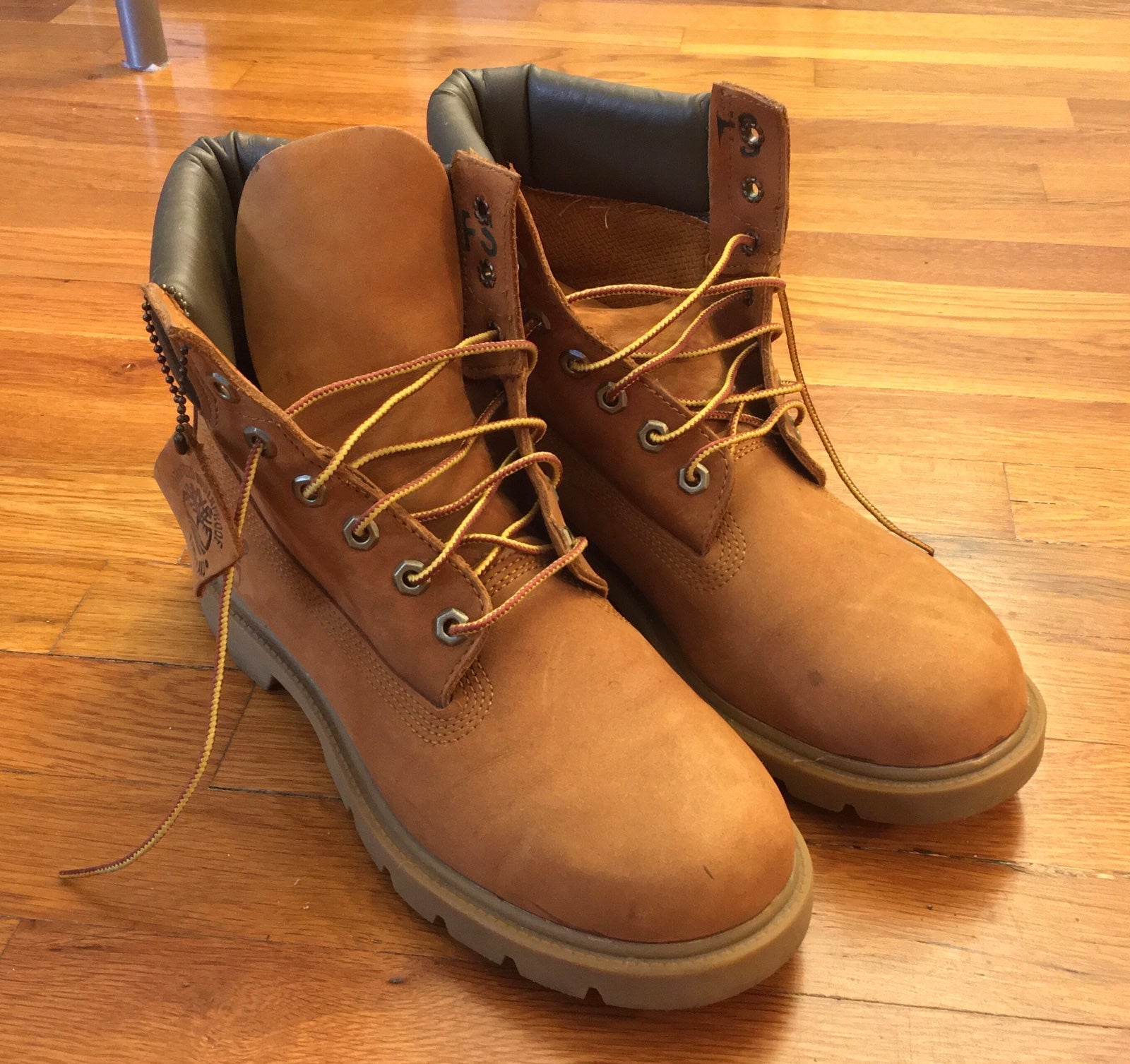 Timberland 6 inch 19076 Orange Rust Padded Collar Waterproof Boots 8.5M 8.5 M
