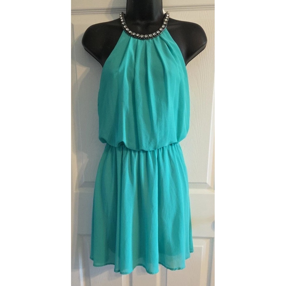 Xtaren Mint Green Rhinestone Neckline Cocktail Party Formal Dress Size Small