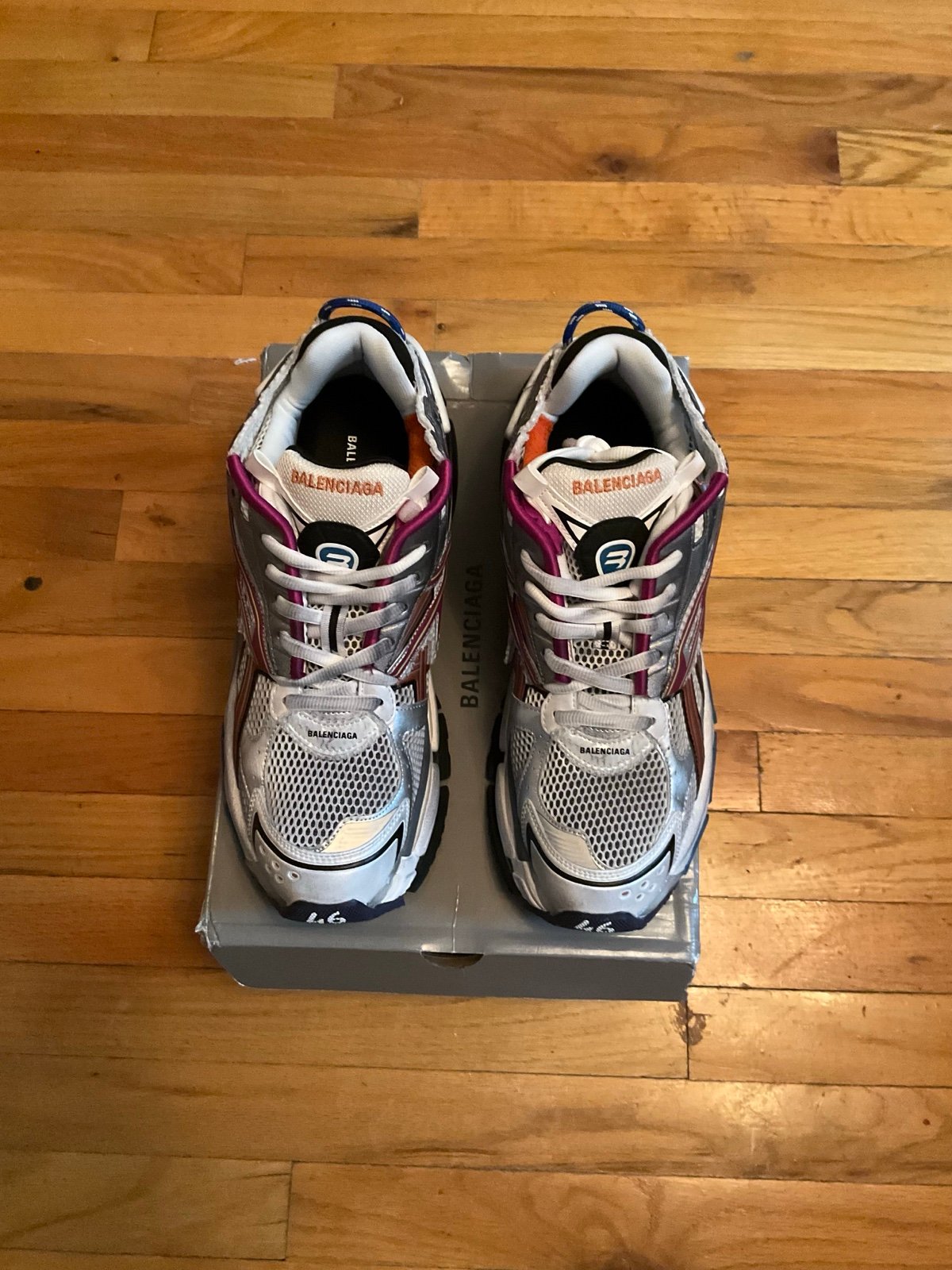 balenciaga runner multi color