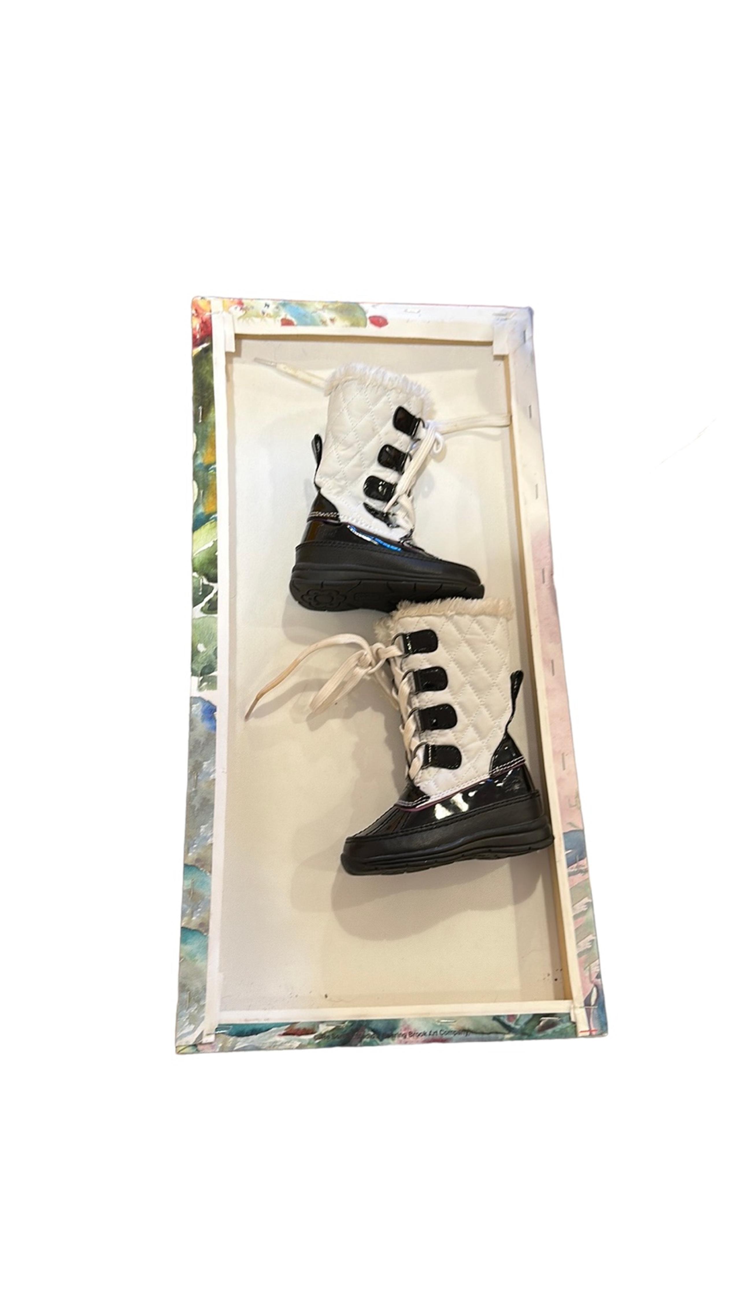 Totes Little Girl Snow Boots Lil Katie K 5 Quilted Patent Leather