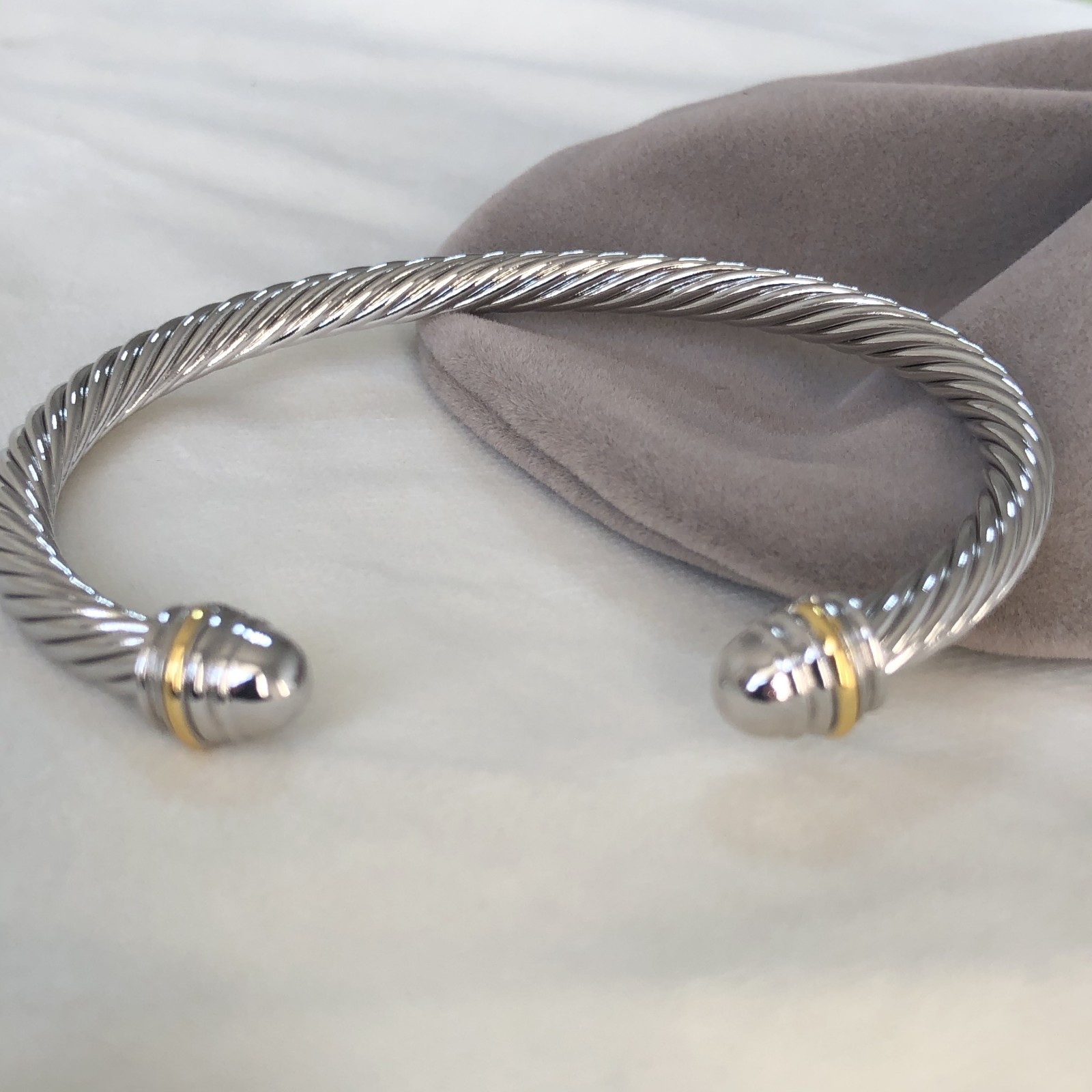Authentic White Gold Women's Bracelet