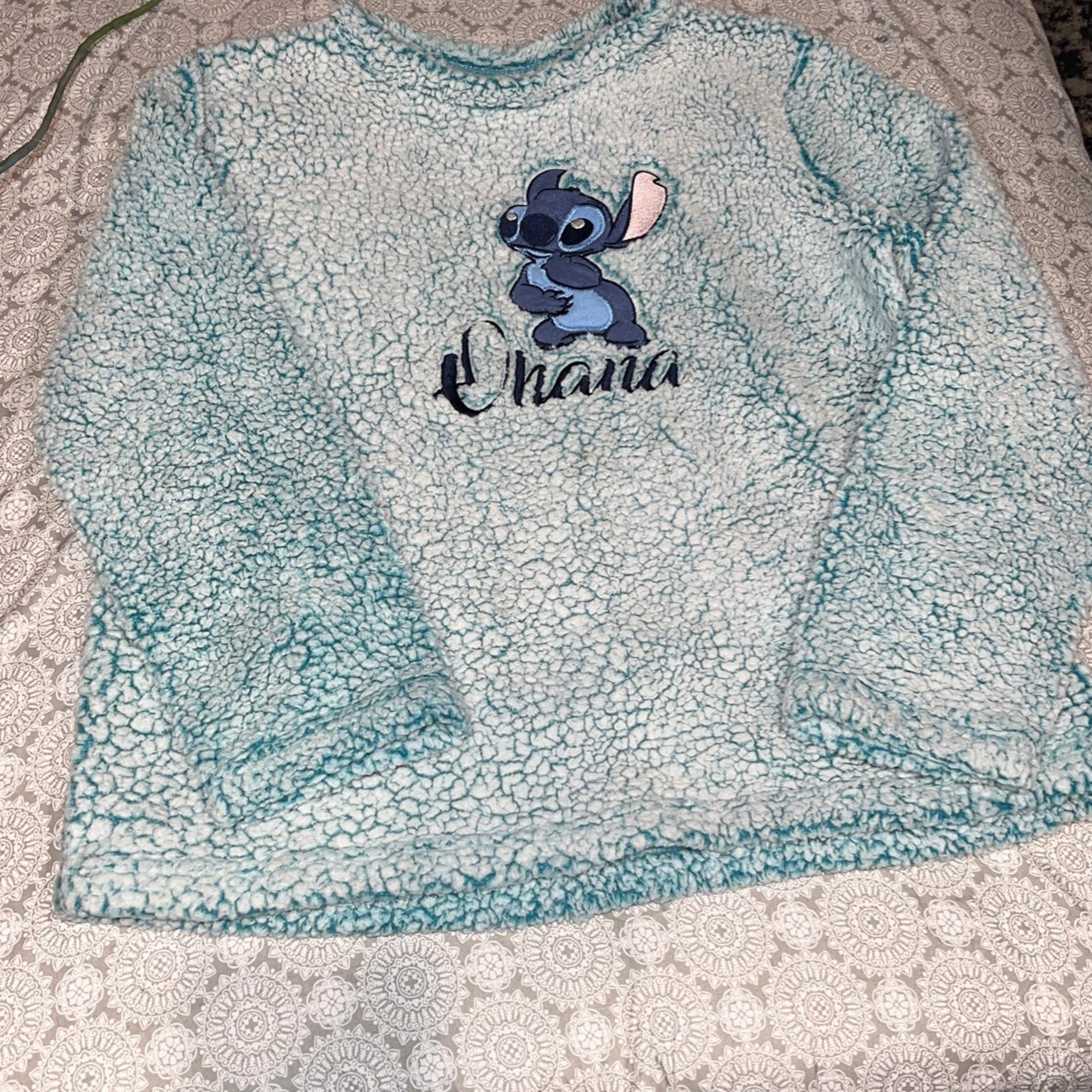 stitch faux fur sweater cozy soft light blue size M - Disney
