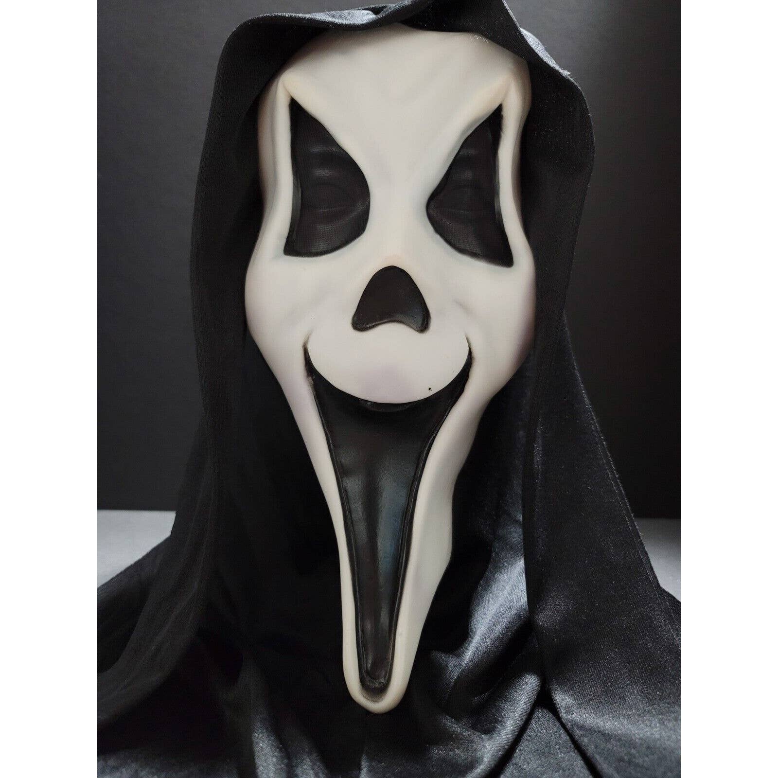 Ghost Face Vintage Polyester Hood Fun World Division Halloween Scary Movie W/Tag