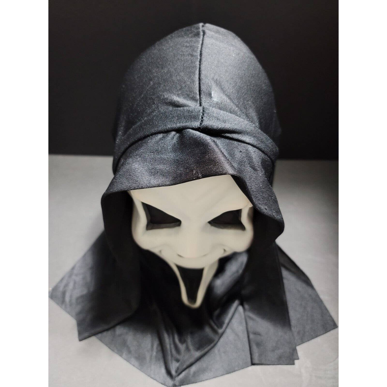 Ghost Face Vintage Polyester Hood Fun World Division Halloween Scary Movie W/Tag