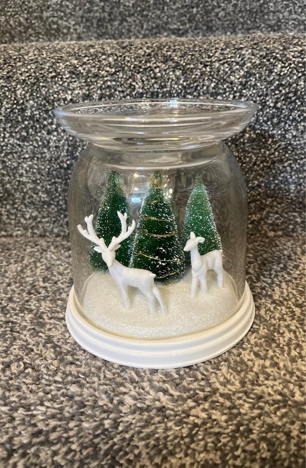 Light up reindeer candle holder