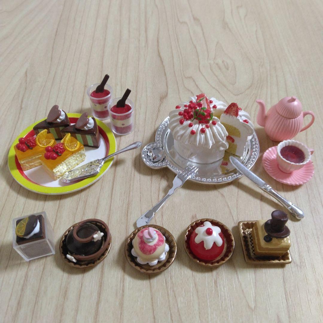 Re-ment Petit Sample Series: Reward Cakes, 3 Varieties
