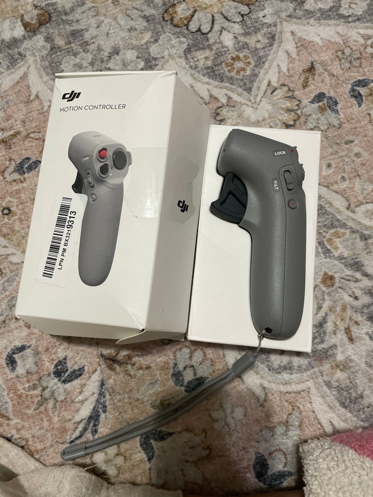 DJI FPV Motion Controller for FPV drone aircraft maneuver based on hand motions