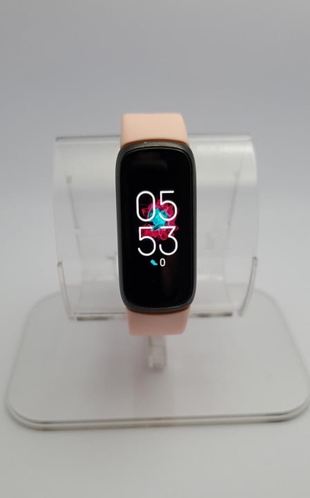 Fitbit Luxe-Fitness and Health-Tracker (FB422)