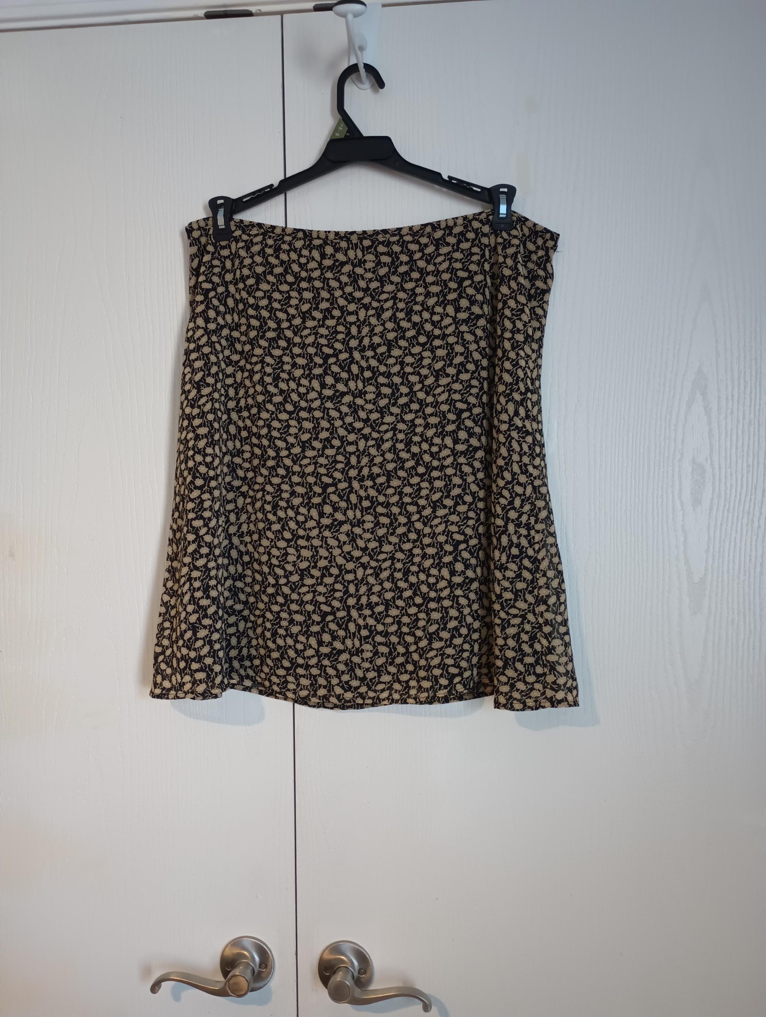 NY&CO Lined Floral Skirt Black/Tan Women's size XL
