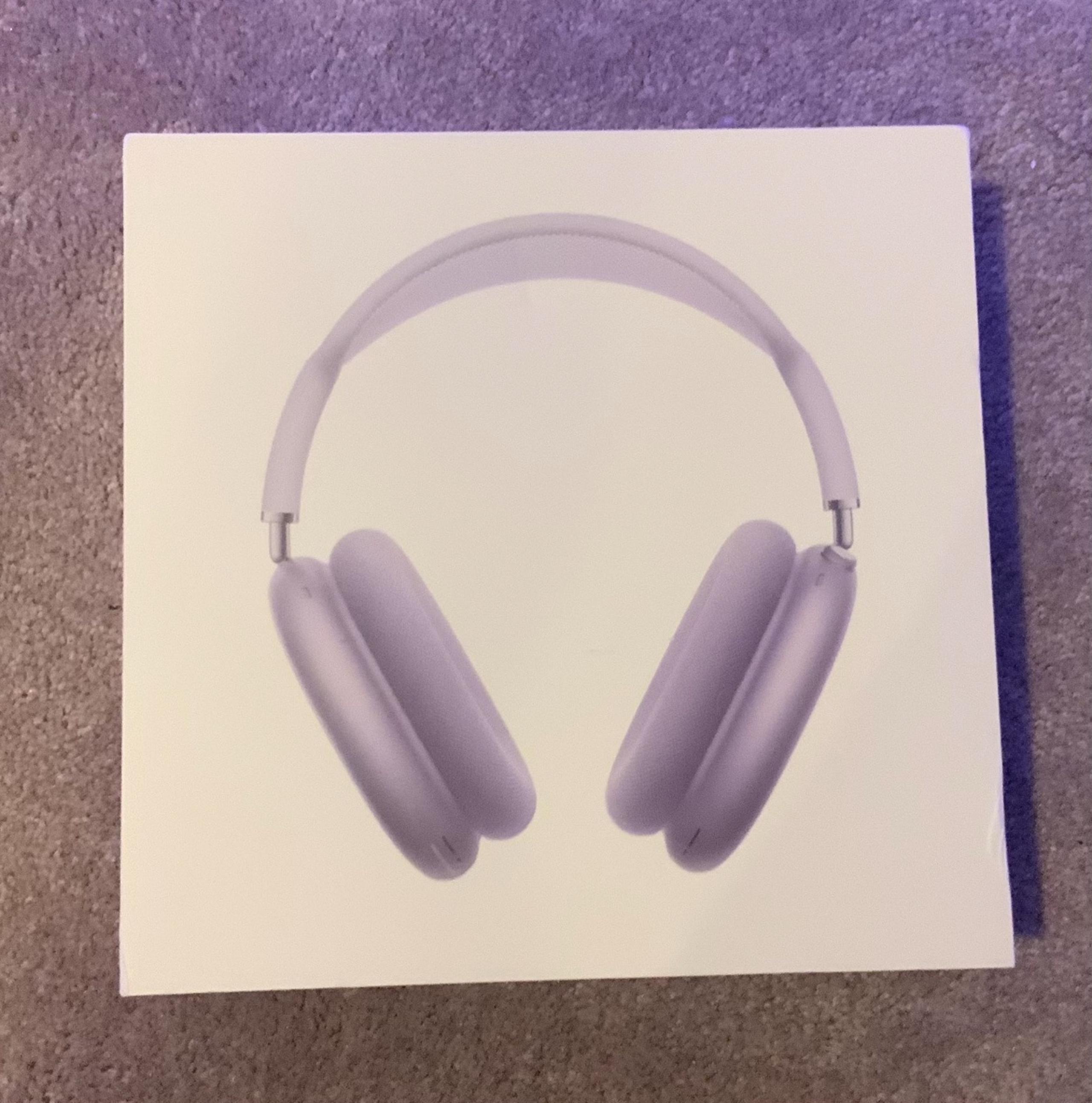 AirPod pro maxes