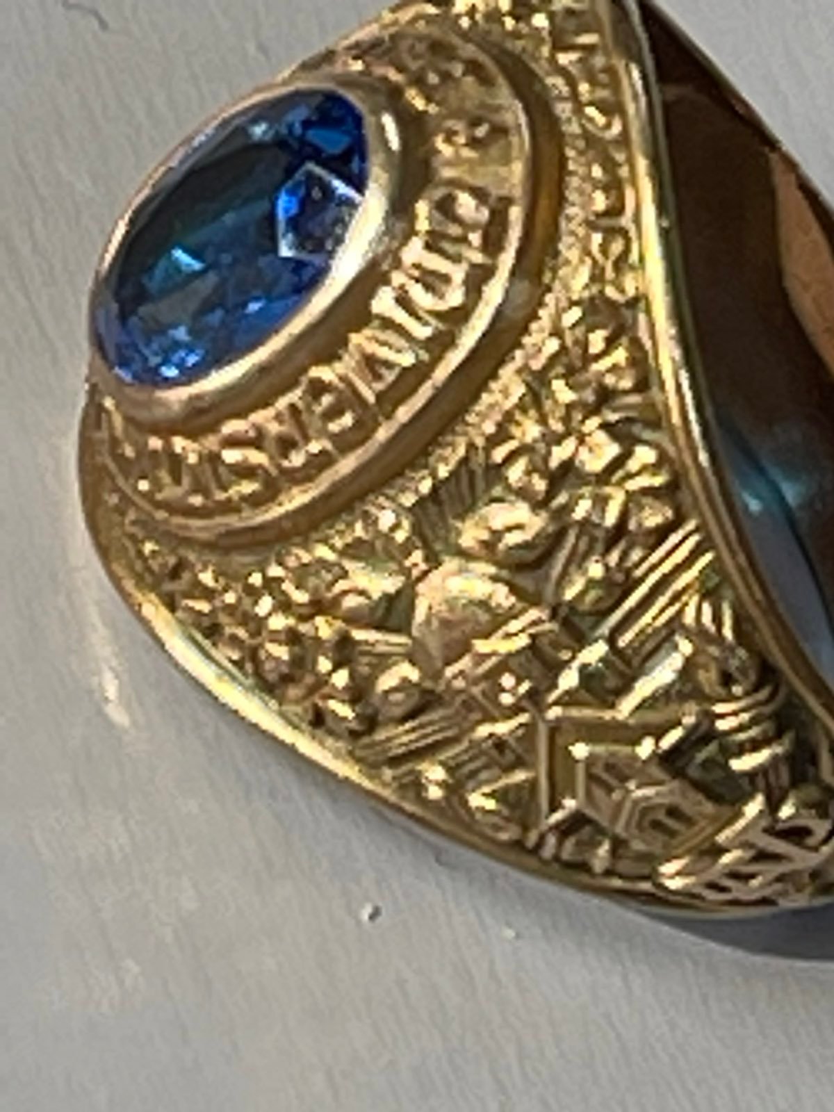 Notre Dame class ring 1961 miniature women's RARE