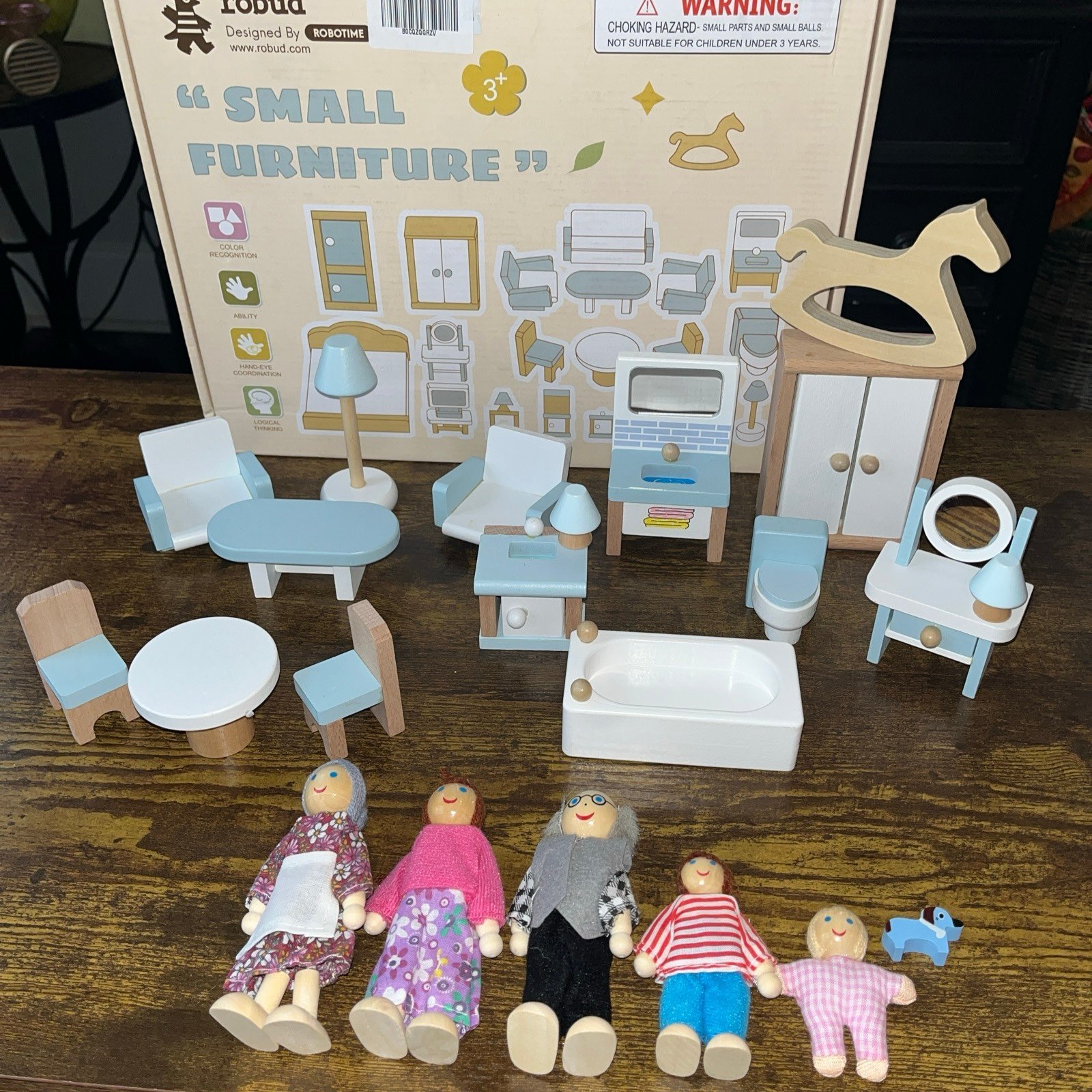 22 Pc Dollhouse Small Scale Wooden Furniture Accessories And Family