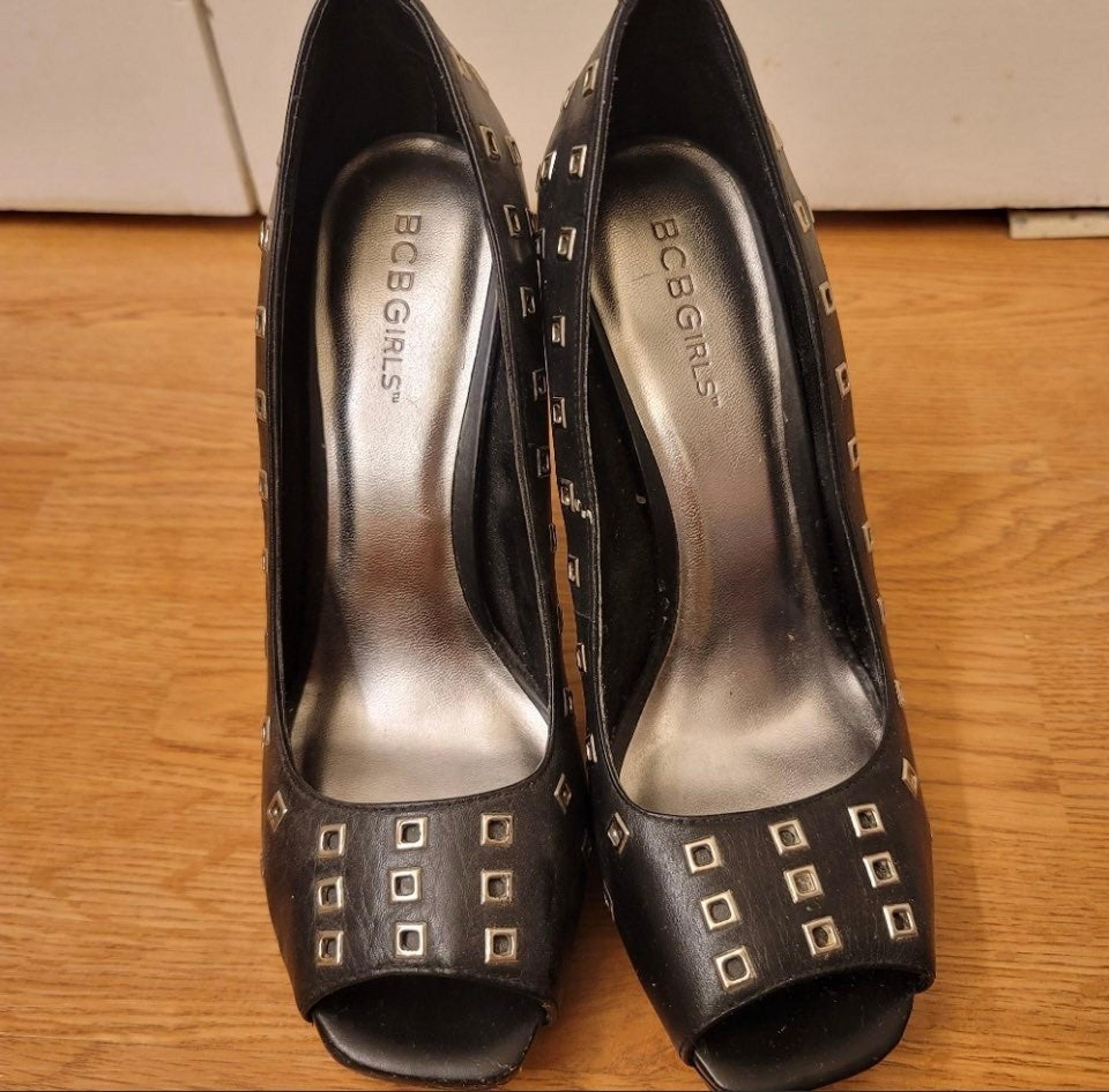 bcbgirls open toe pump