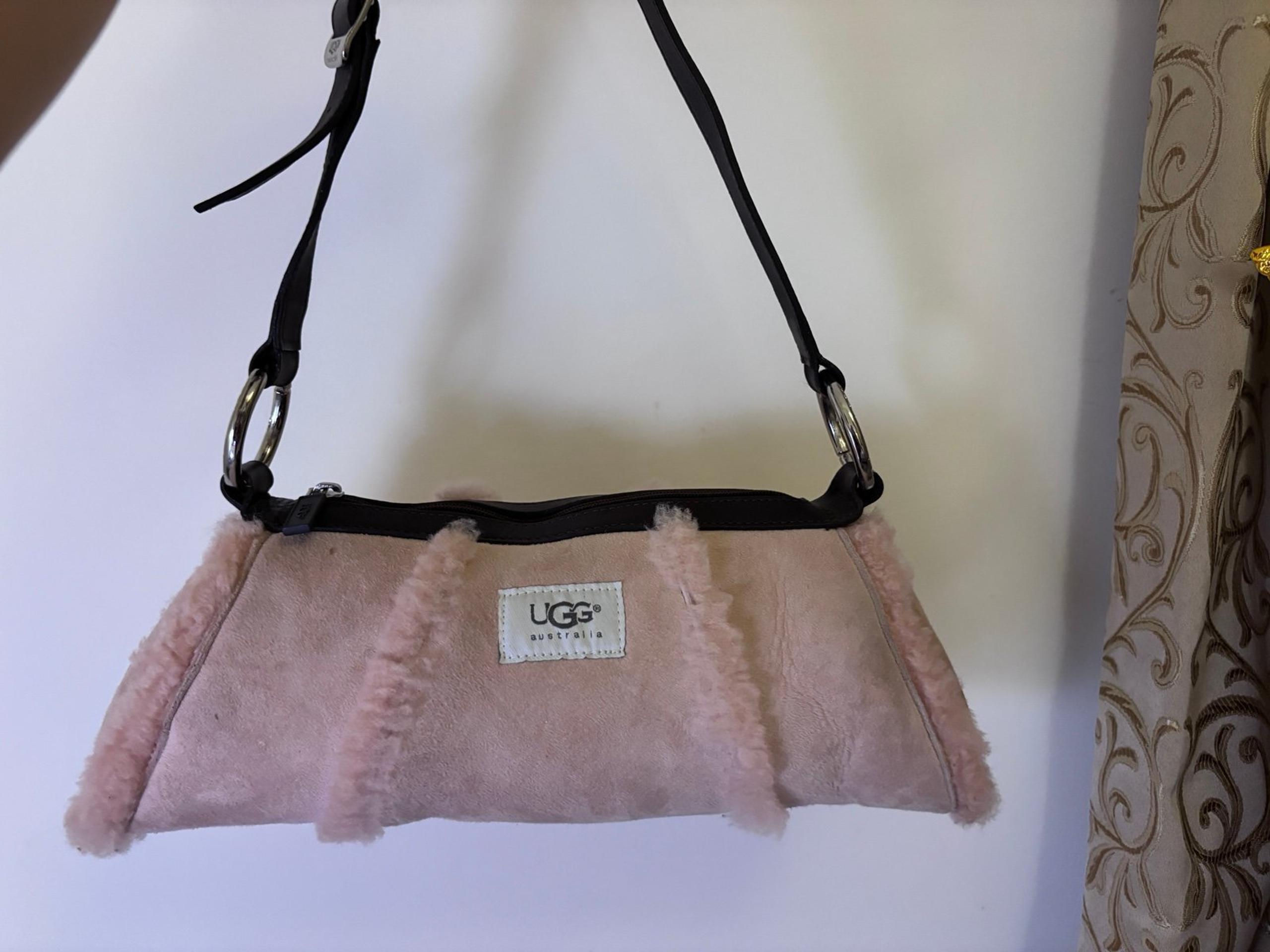 UGG Australia Shearling Shoulder Bag – Cozy & Stylish
