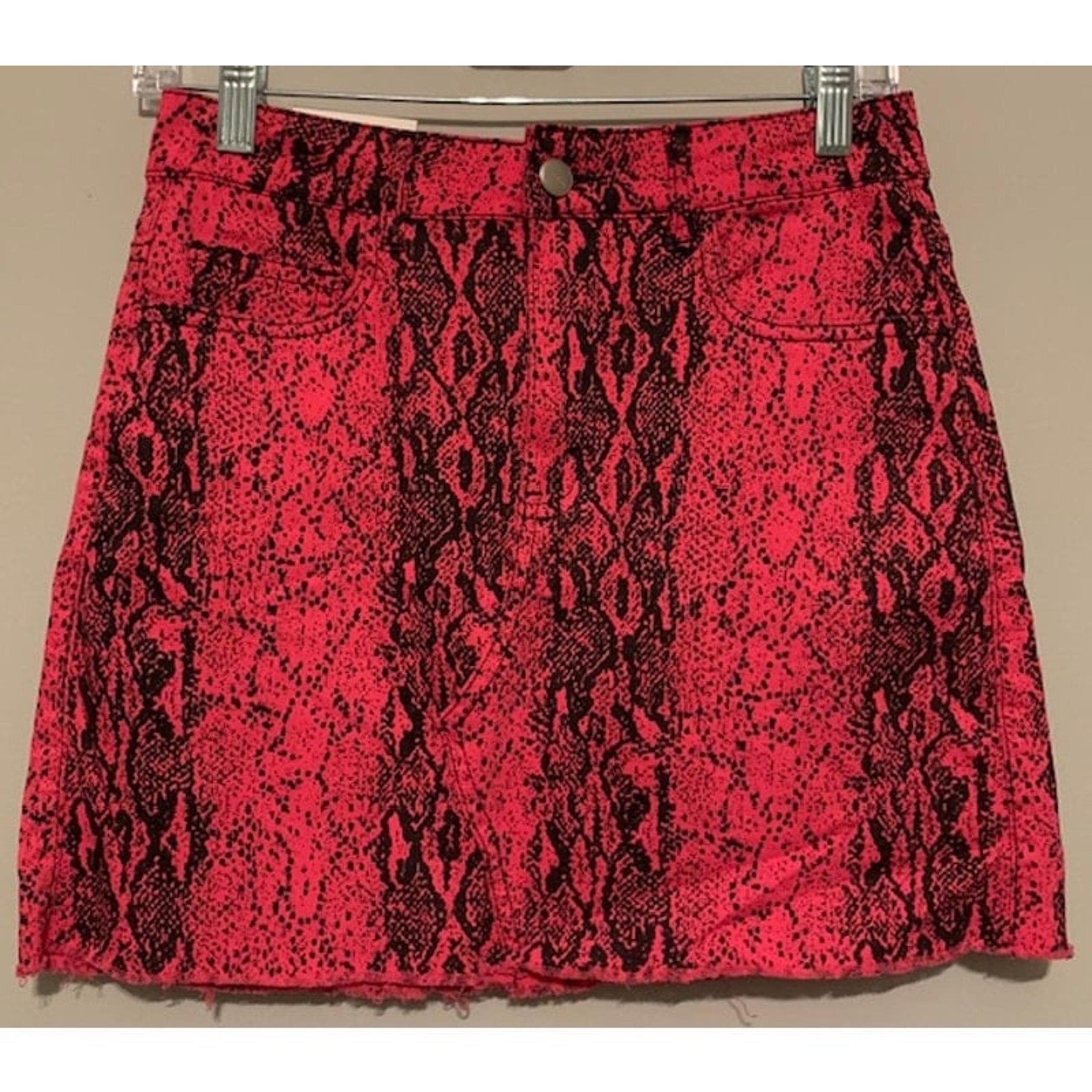 NWT ** Neon Pink/Black Twill Skirt - MEDIUM - American Bazi