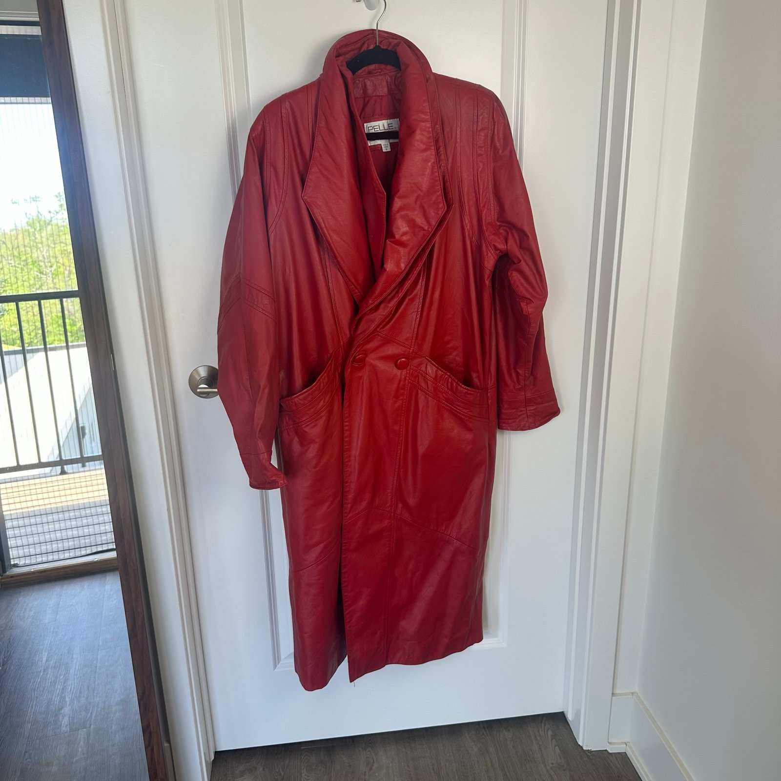Vintage red leather trench coat Pelle