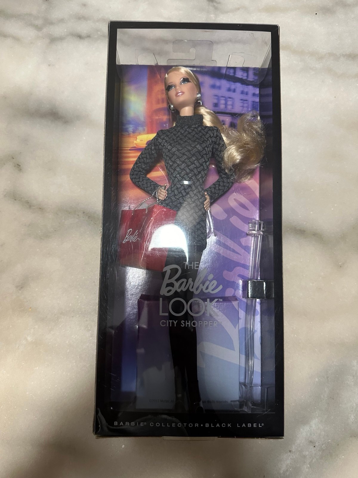 Barbie THE Barbie LOOK CITY SHOPPER doll