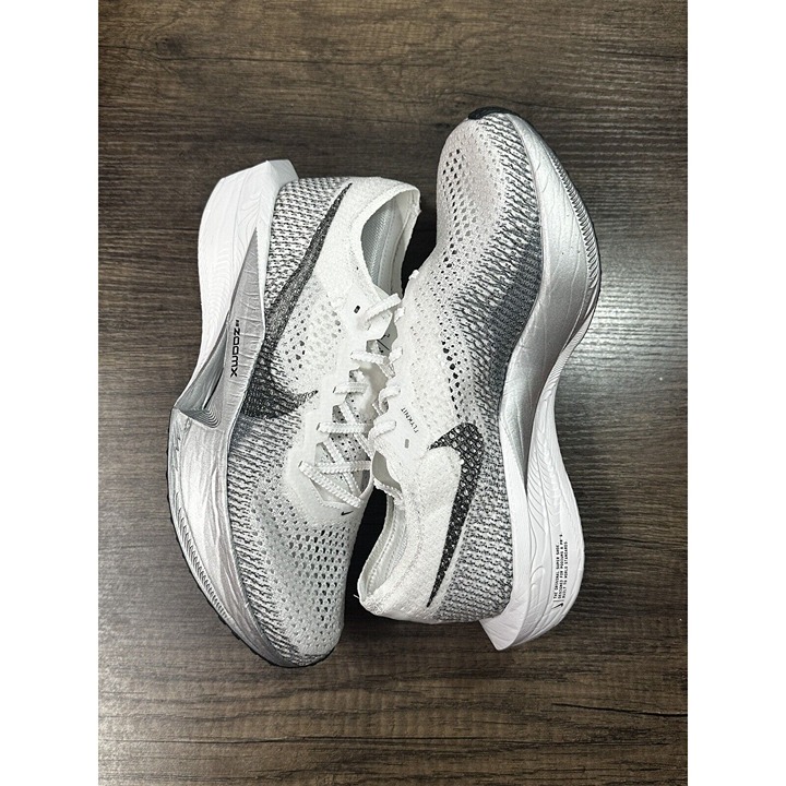 Nike ZoomX Vaporfly Next% 3 White Grey DV4130-100 Women Size 11.5 / Men Size 10