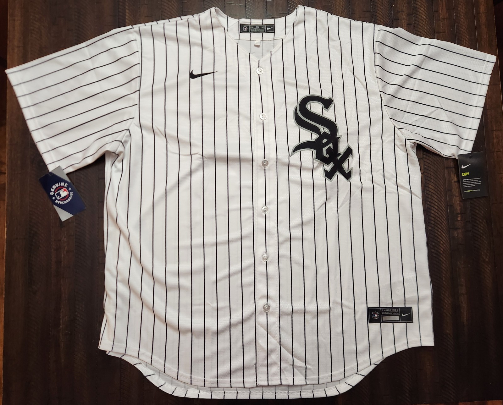 NWT Nike Chicago White Sox Eloy Jimenez Jersey Mens 2XL White. New with tags.