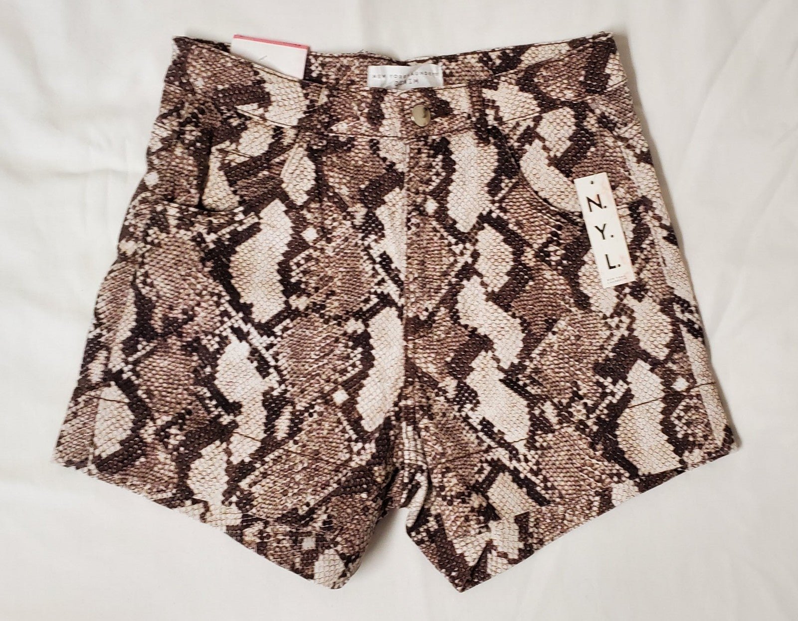 New York Laundry Faux Denim Snake Skin Printed Shorts Woman's Size 7